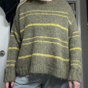 American Eagle oversized knitted sweater! Never worn excellent condition